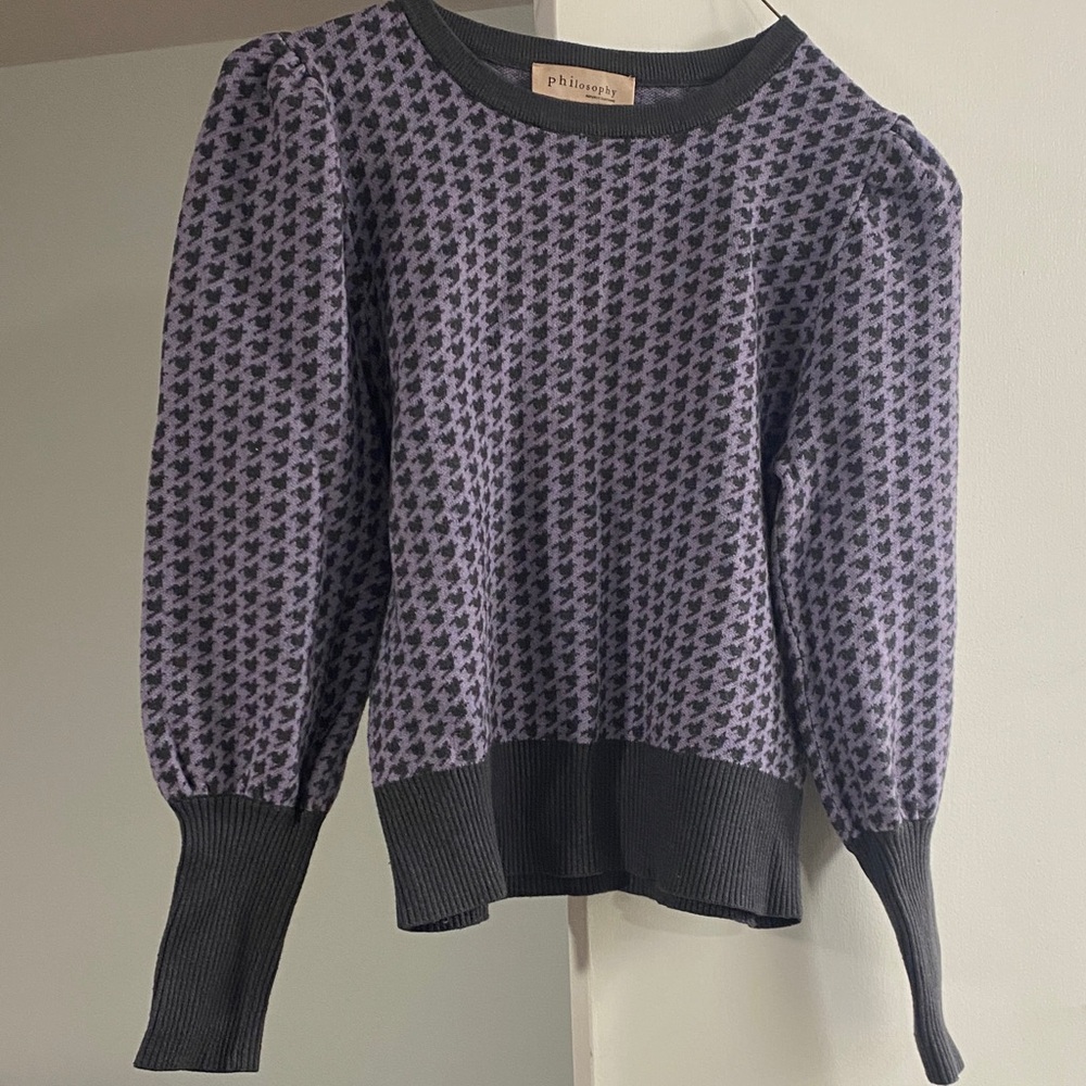 Philosophy lavender and black houndstooth puff sleeve sweater